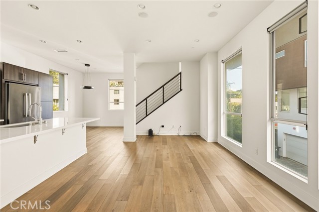 Detail Gallery Image 10 of 25 For 2201 Tom Mix, Silver Lake Los Angeles,  CA 90026 - 2 Beds | 2/1 Baths