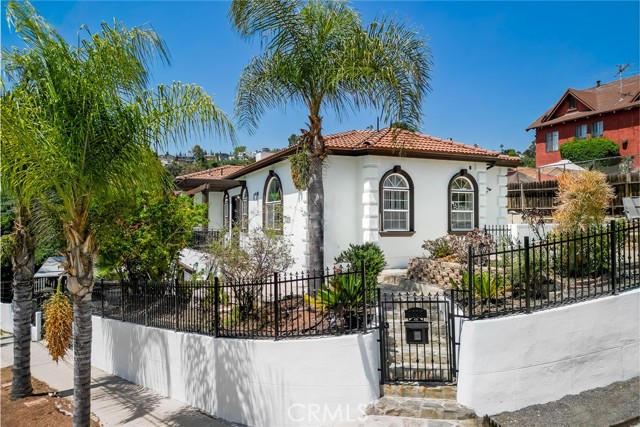 1935 Wollam Street, Los Angeles CA: https://media.crmls.org/medias/af6d6a1c-c8a9-4996-9caa-4f2e752b3f48.jpg