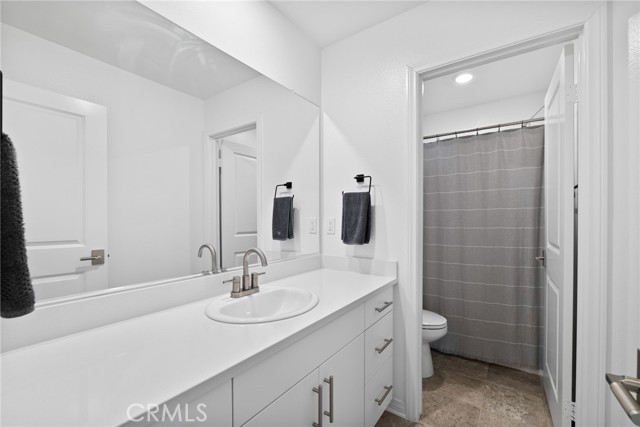 Detail Gallery Image 26 of 41 For 16667 Snowdrop #2,  Fontana,  CA 92336 - 4 Beds | 3 Baths