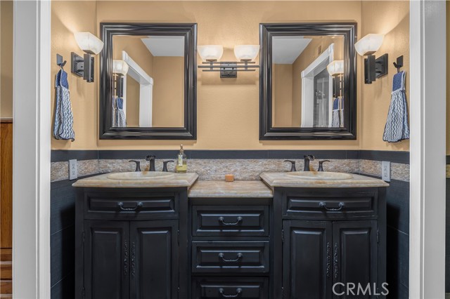 Detail Gallery Image 27 of 61 For 22482 Lake Forest Ln, Lake Forest,  CA 92630 - 4 Beds | 3 Baths