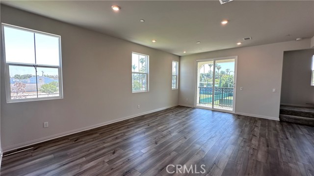 102 Hudson, Pomona CA: https://media.crmls.org/medias/af6da02b-b058-4b81-b8ce-b0bb95b8ccfa.jpg