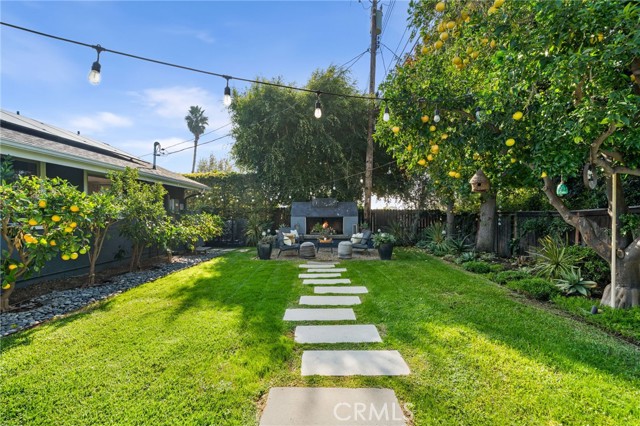 Detail Gallery Image 2 of 23 For 13231 Sandhurst Pl, North Tustin,  CA 92705 - 4 Beds | 2/1 Baths