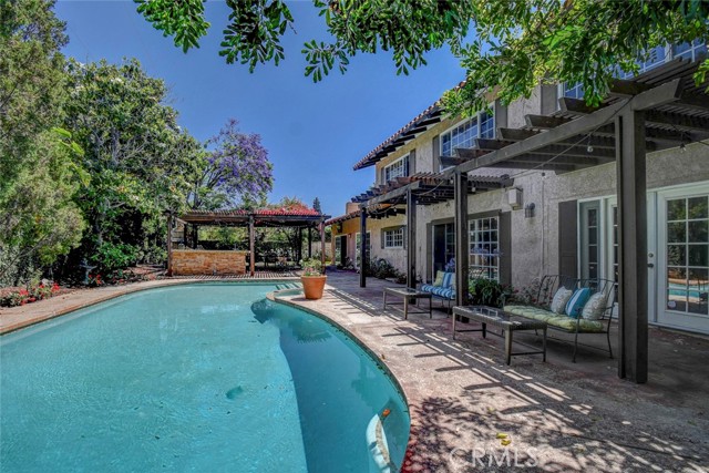 12441 La Bella Drive, Santa Ana CA: https://media.crmls.org/medias/af6e9cb2-8db6-46de-9228-2595b51640c6.jpg