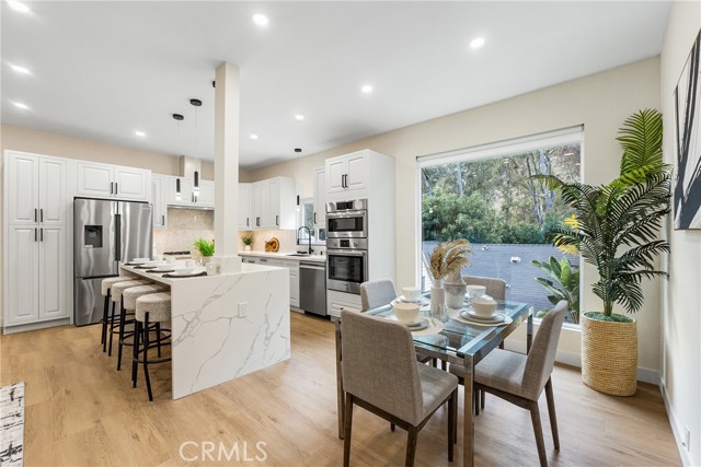 8010 Padre Lane, Los Angeles CA: https://media.crmls.org/medias/af6eadb3-af4f-4c7e-a4a8-c643a9a78797.jpg