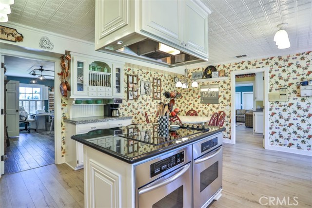 Detail Gallery Image 27 of 75 For 727 Kilbourne Dr, Upland,  CA 91784 - 4 Beds | 3/1 Baths