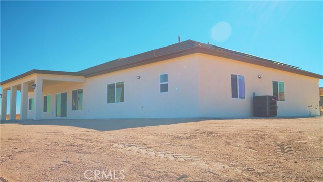 Detail Gallery Image 4 of 33 For 28060 Calcite St, Barstow,  CA 92311 - 4 Beds | 3 Baths