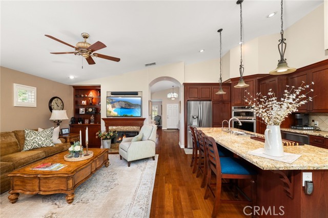 Detail Gallery Image 22 of 53 For 1124 Peppertree, Upland,  CA 91784 - 4 Beds | 2 Baths