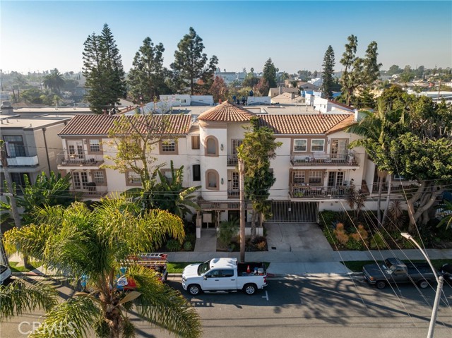 Detail Gallery Image 1 of 25 For 1145 Roswell Ave #204,  Long Beach,  CA 90804 - 2 Beds | 2 Baths