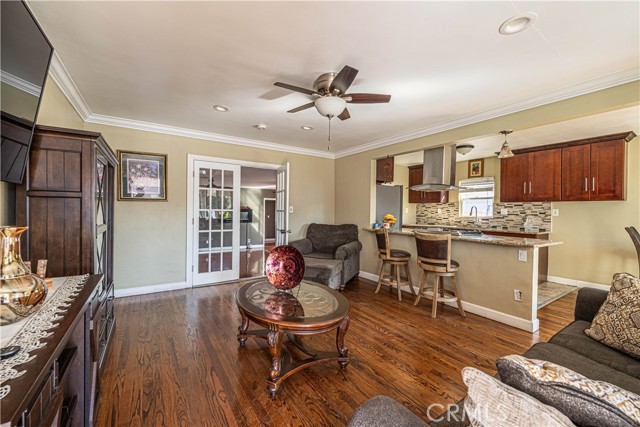 1915 E 55th Street, Long Beach CA: https://media.crmls.org/medias/af71bd73-fc11-4e6e-85dd-933659532ea6.jpg