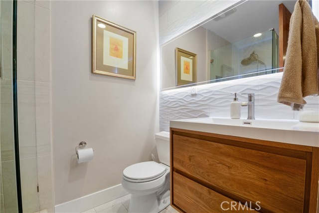 4062 Aladdin Drive, Huntington Beach CA: https://media.crmls.org/medias/af72d589-2a5b-46e8-bad8-421f9e9a3c58.jpg