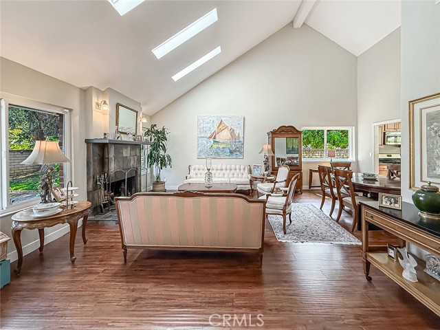 Detail Gallery Image 9 of 45 For 8371 Capistrano Ave, West Hills,  CA 91304 - 5 Beds | 3 Baths