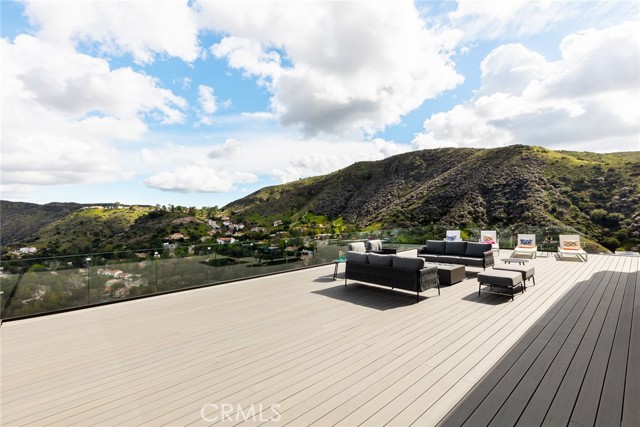 Detail Gallery Image 49 of 75 For 18 Stallion Rd, Bell Canyon,  CA 91307 - 5 Beds | 6 Baths