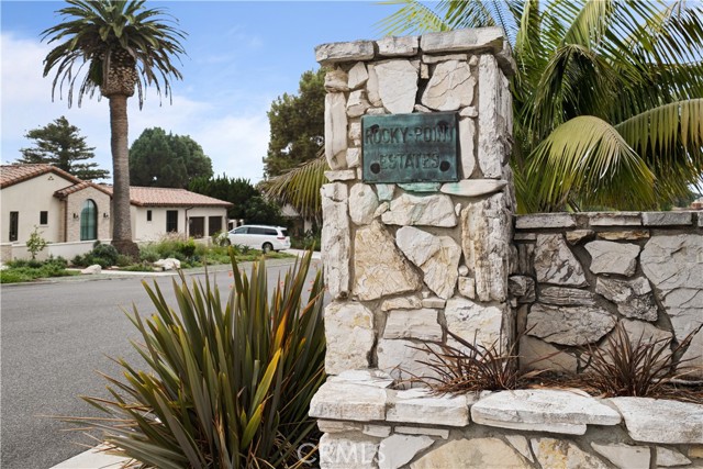 128 Rocky Point Road, Palos Verdes Estates, California 90274, 4 Bedrooms Bedrooms, ,5 BathroomsBathrooms,Residential,For Sale,Rocky Point,SB24213372