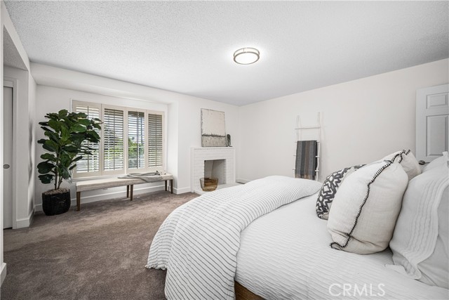 11771 Paseo Bonita, Los Alamitos CA: https://media.crmls.org/medias/af751422-6941-4733-8aa3-2df4b102ace2.jpg
