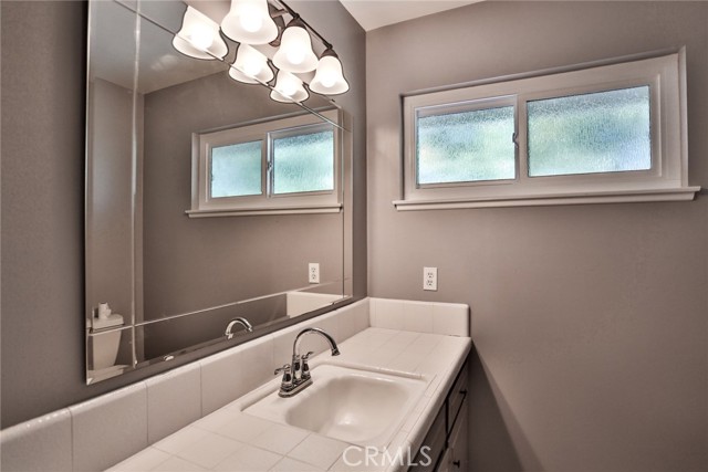 Detail Gallery Image 12 of 28 For 16862 Coach Ln, Huntington Beach,  CA 92649 - 2 Beds | 1 Baths