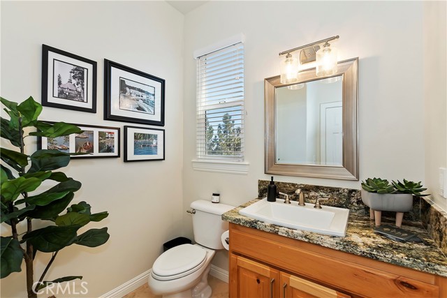 Detail Gallery Image 17 of 48 For 942 Lucerne, Lake Arrowhead,  CA 92352 - 4 Beds | 3/1 Baths