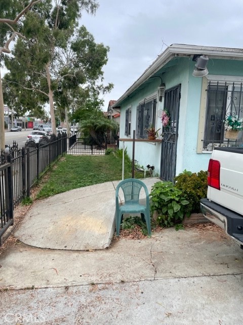 519 W Arbor Vitae Street #4, Inglewood, CA, 90301 519 W Arbor Vitae Street #4, Inglewood, CA, 90301