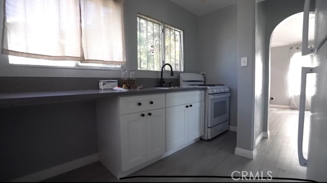 Detail Gallery Image 13 of 14 For 1011 Laguna, Echo Park,  CA 90026 - 1 Beds | 2 Baths