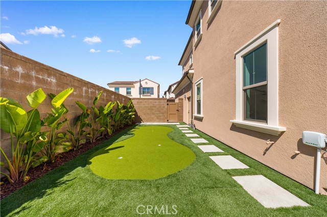 119 Rimstone, Irvine CA: https://media.crmls.org/medias/af768f0c-eea9-4368-ac1d-4ad783e09843.jpg