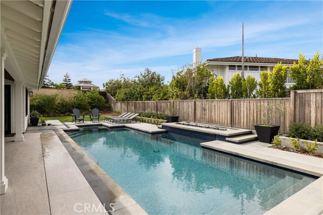 Detail Gallery Image 36 of 38 For 1 San Martin Way, Corona Del Mar,  CA 92625 - 4 Beds | 2/1 Baths