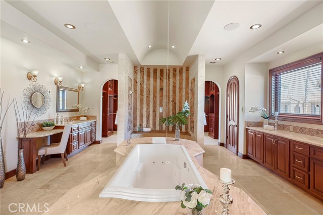 Image 37 of 75 For 22485 Whirlaway Court