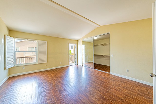 955 Blackberry Lane, Carson CA: https://media.crmls.org/medias/af775e57-b418-44b2-9fdb-e2522115bff3.jpg