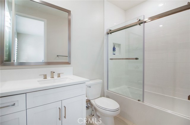 Detail Gallery Image 17 of 40 For 57 Sagan, Irvine,  CA 92618 - 5 Beds | 4/1 Baths