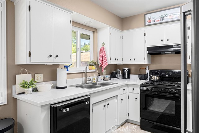 Detail Gallery Image 19 of 50 For 102 Centennial Ave, Chico,  CA 95928 - 2 Beds | 2 Baths
