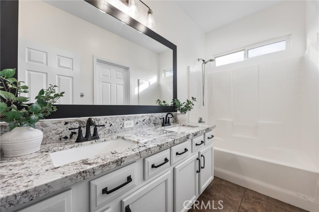 11515 Regarse, Bakersfield CA: https://media.crmls.org/medias/af7acfc2-146c-494f-895f-7382a87fe205.jpg