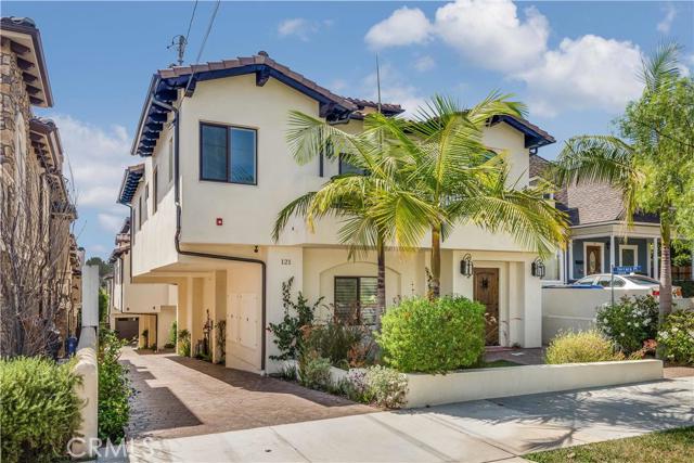 121 Guadalupe Avenue, Redondo Beach, California 90277, 4 Bedrooms Bedrooms, ,3 BathroomsBathrooms,Residential,Sold,Guadalupe,SB16064333