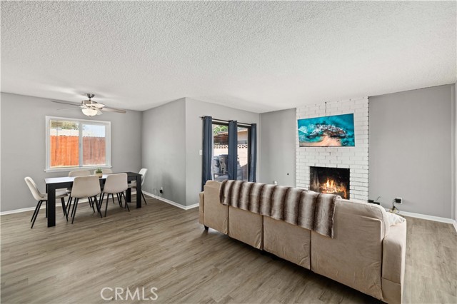 Detail Gallery Image 2 of 16 For 43919 Kirkland, Lancaster,  CA 93535 - 3 Beds | 2 Baths