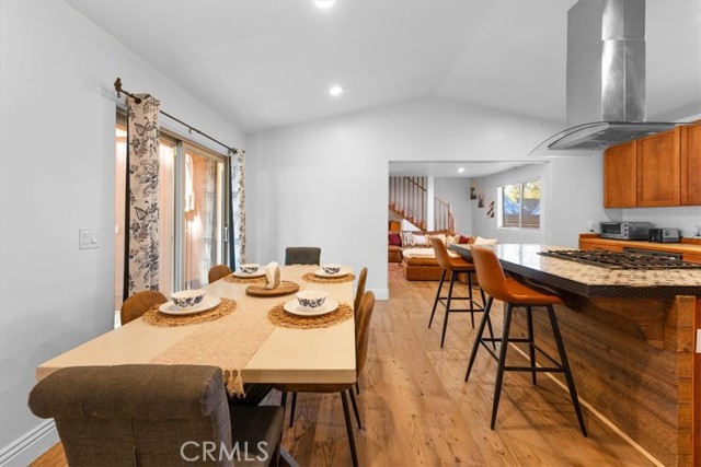 Detail Gallery Image 4 of 30 For 39965 Hillcrest, Big Bear Lake,  CA 92315 - 4 Beds | 2 Baths