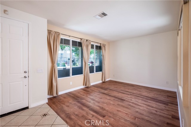 27531 Sunny Creek Drive, Valencia CA: https://media.crmls.org/medias/af7d8587-a15e-4879-87c0-f194a3da47c1.jpg