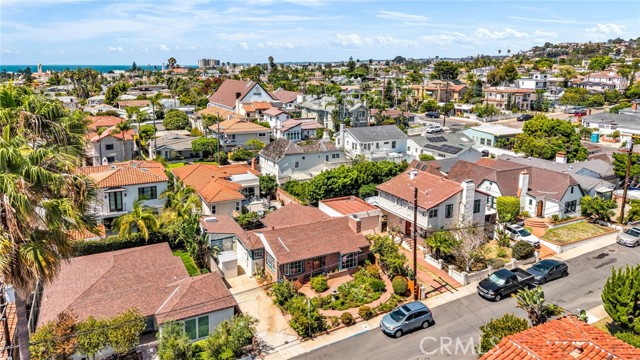 616 Rushville Street, La Jolla CA: https://media.crmls.org/medias/af7daff6-a34c-4deb-9d98-7ed0aeb6ac79.jpg