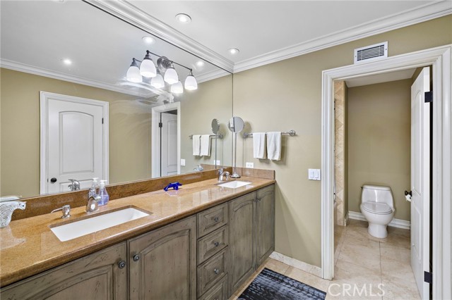 Detail Gallery Image 16 of 22 For 19 Kamalii Ct #257,  Newport Beach,  CA 92663 - 2 Beds | 2/1 Baths