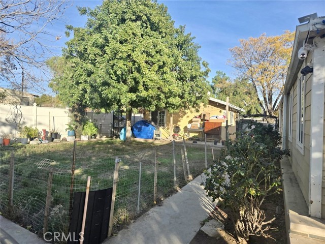 Detail Gallery Image 9 of 14 For 25814 Homeland, Homeland,  CA 92548 - 3 Beds | 2 Baths