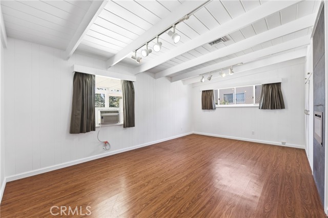 Detail Gallery Image 29 of 41 For 18638 Malden, Northridge,  CA 91324 - 4 Beds | 2 Baths