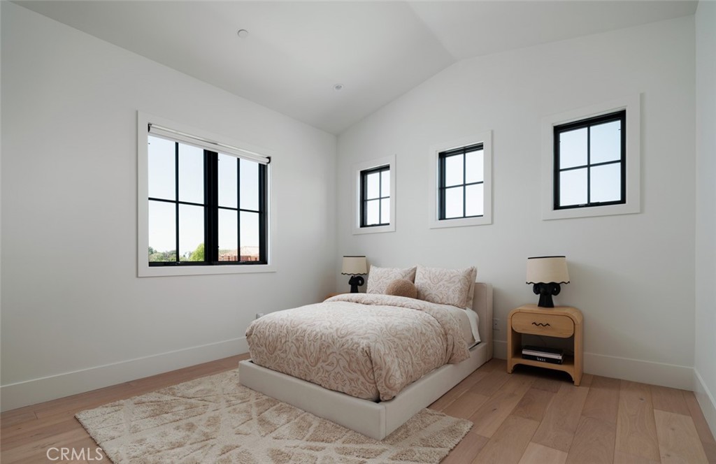 MLS #OC26119527 image #32