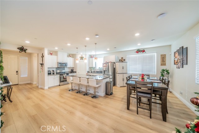 Detail Gallery Image 5 of 51 For 7640 Messina Heights, Highland,  CA 92346 - 4 Beds | 2/1 Baths