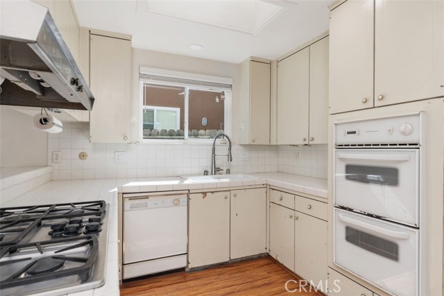 Detail Gallery Image 8 of 27 For 940 Cheyenne, Costa Mesa,  CA 92626 - 5 Beds | 2 Baths