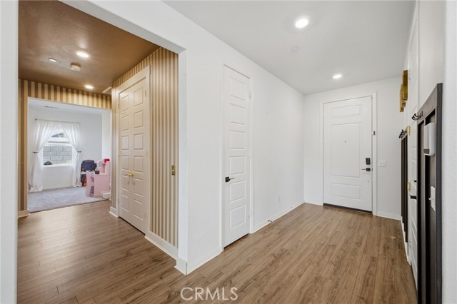 Image 6 of 75 For 26459 Wreath Court