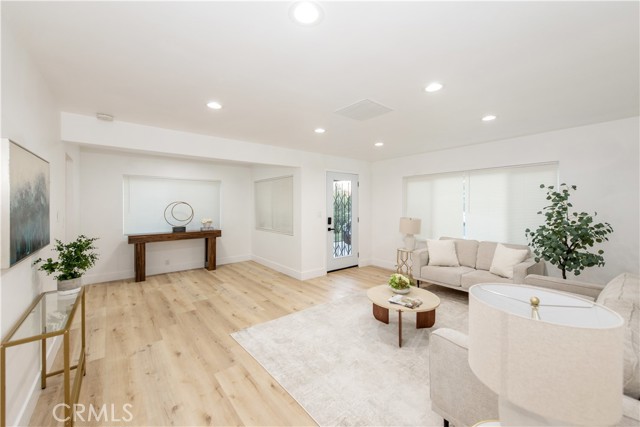 Detail Gallery Image 16 of 35 For 5224 Hallowell, Temple City,  CA 91780 - 4 Beds | 4 Baths