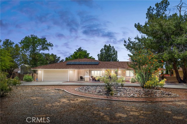 Detail Gallery Image 1 of 52 For 13606 Iroquois Rd, Apple Valley,  CA 92308 - 4 Beds | 2 Baths