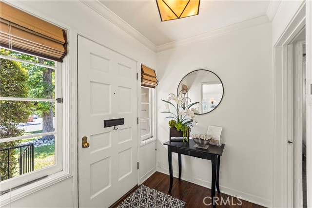 Detail Gallery Image 2 of 28 For 2205 Las Lunas, Pasadena,  CA 91107 - 3 Beds | 2 Baths