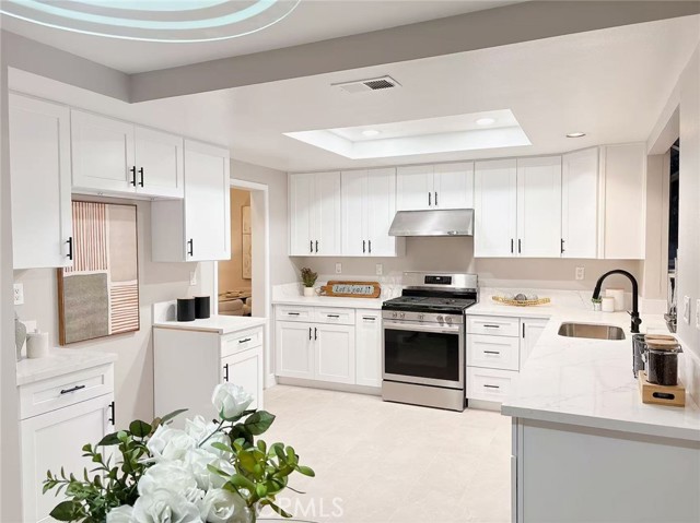 18472 Dancy Street, Rowland Heights CA: https://media.crmls.org/medias/af83ecf8-fe16-4c9b-a101-d022519570c0.jpg
