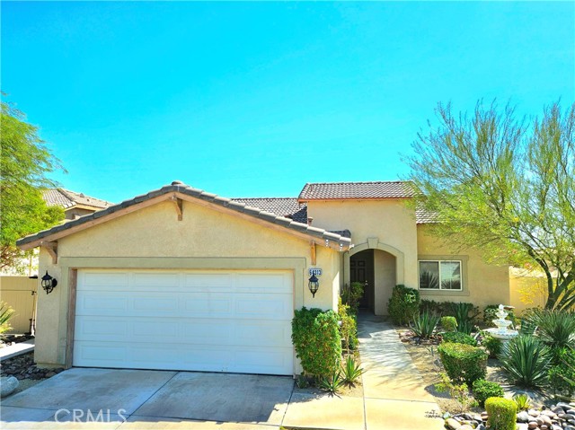 Detail Gallery Image 1 of 26 For 64313 Pyrenees Ave, Desert Hot Springs,  CA 92240 - 3 Beds | 2 Baths