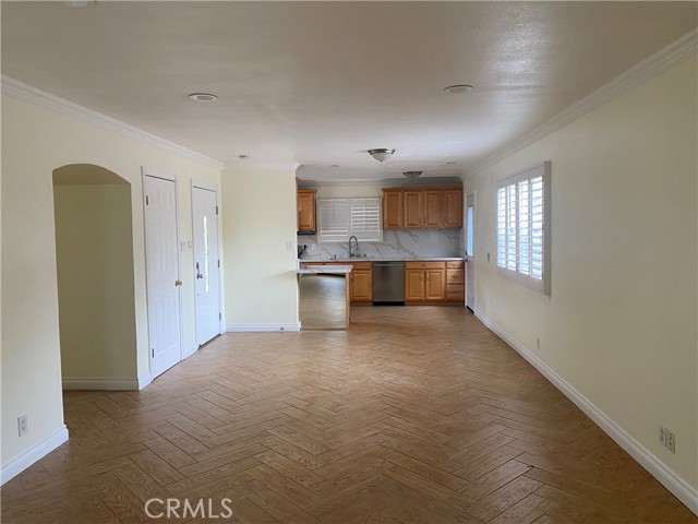 Detail Gallery Image 7 of 14 For 7107 E Aivlis, Long Beach,  CA 90815 - 4 Beds | 2 Baths