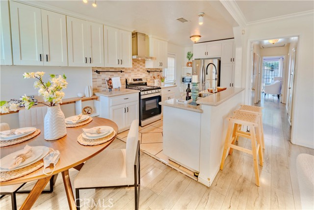 Detail Gallery Image 13 of 23 For 1915 W Palm Dr Dr, West Covina,  CA 91790 - 5 Beds | 2 Baths