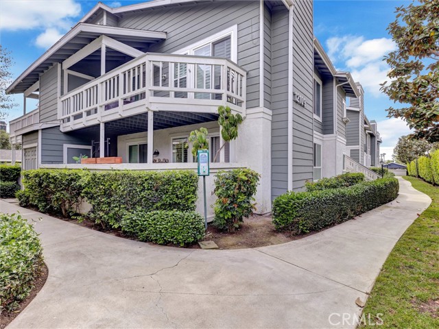 Image 1 of 49 For 12109 Sylvan River 131