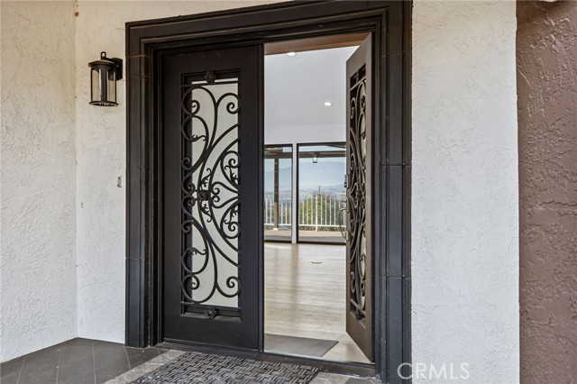 Detail Gallery Image 7 of 51 For 16066 Rancho Verde, Riverside,  CA 92506 - 4 Beds | 3 Baths